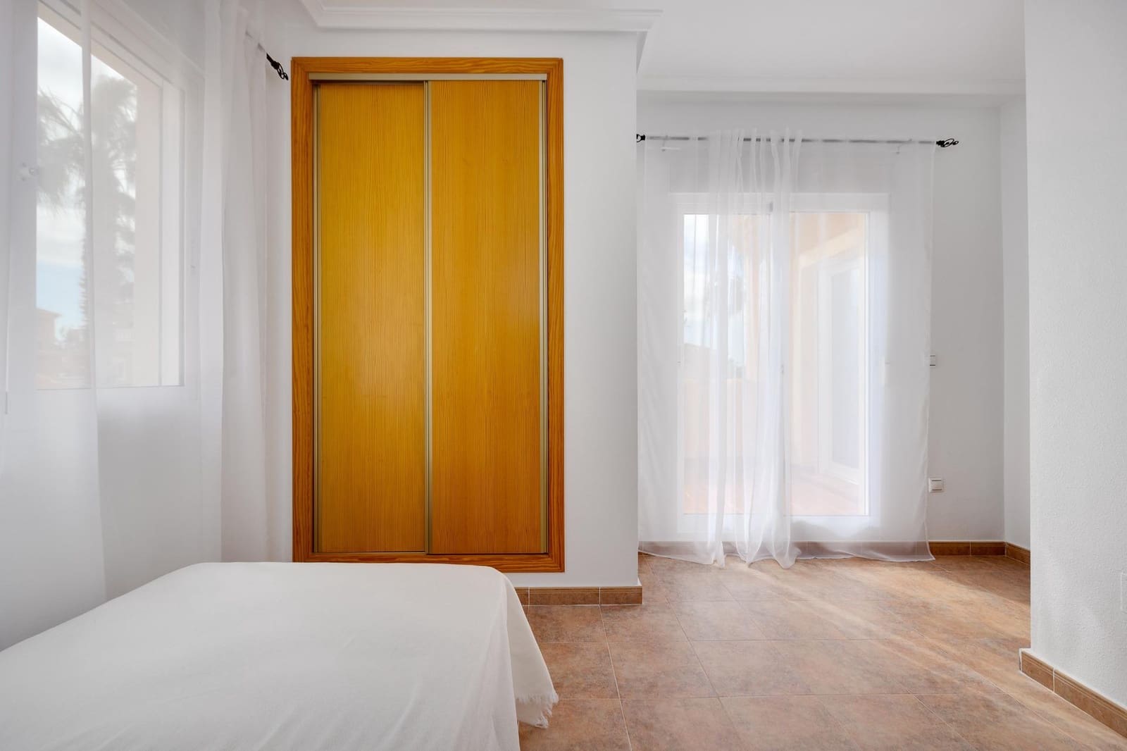 3 slaapkamer Villa te koop in Lo Crispin met zwembad - € 269.000 (Ref: 9773014)