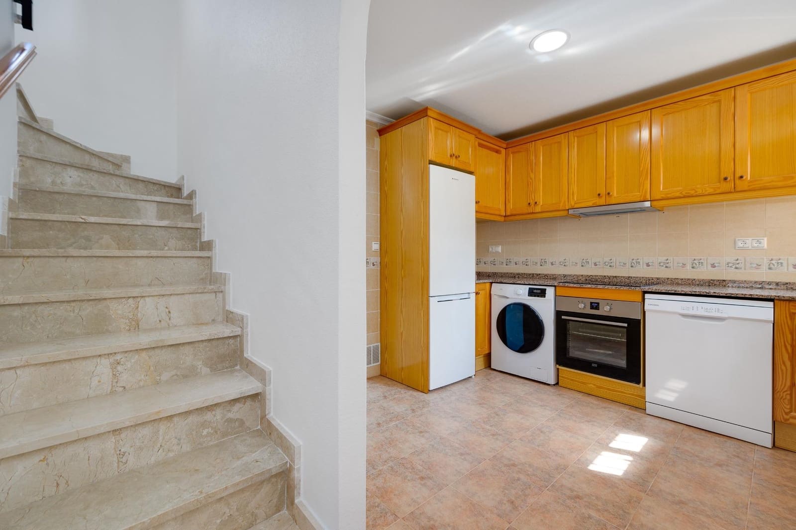 3 slaapkamer Villa te koop in Lo Crispin met zwembad - € 269.000 (Ref: 9773014)