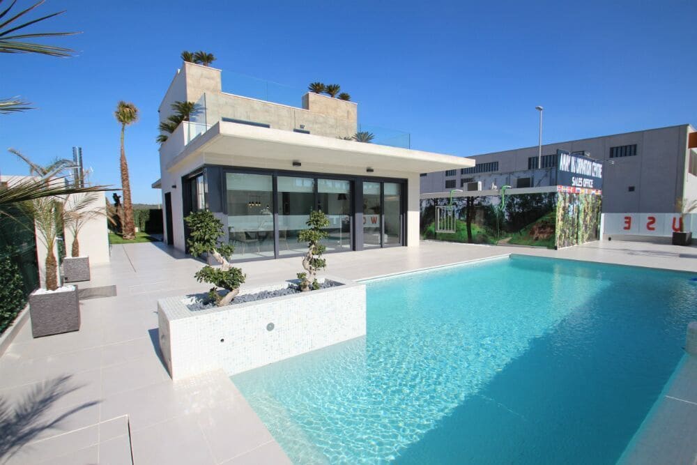 3 bedroom Villa for sale in San Miguel de Salinas with pool - € 875,000 (Ref: 9836644)