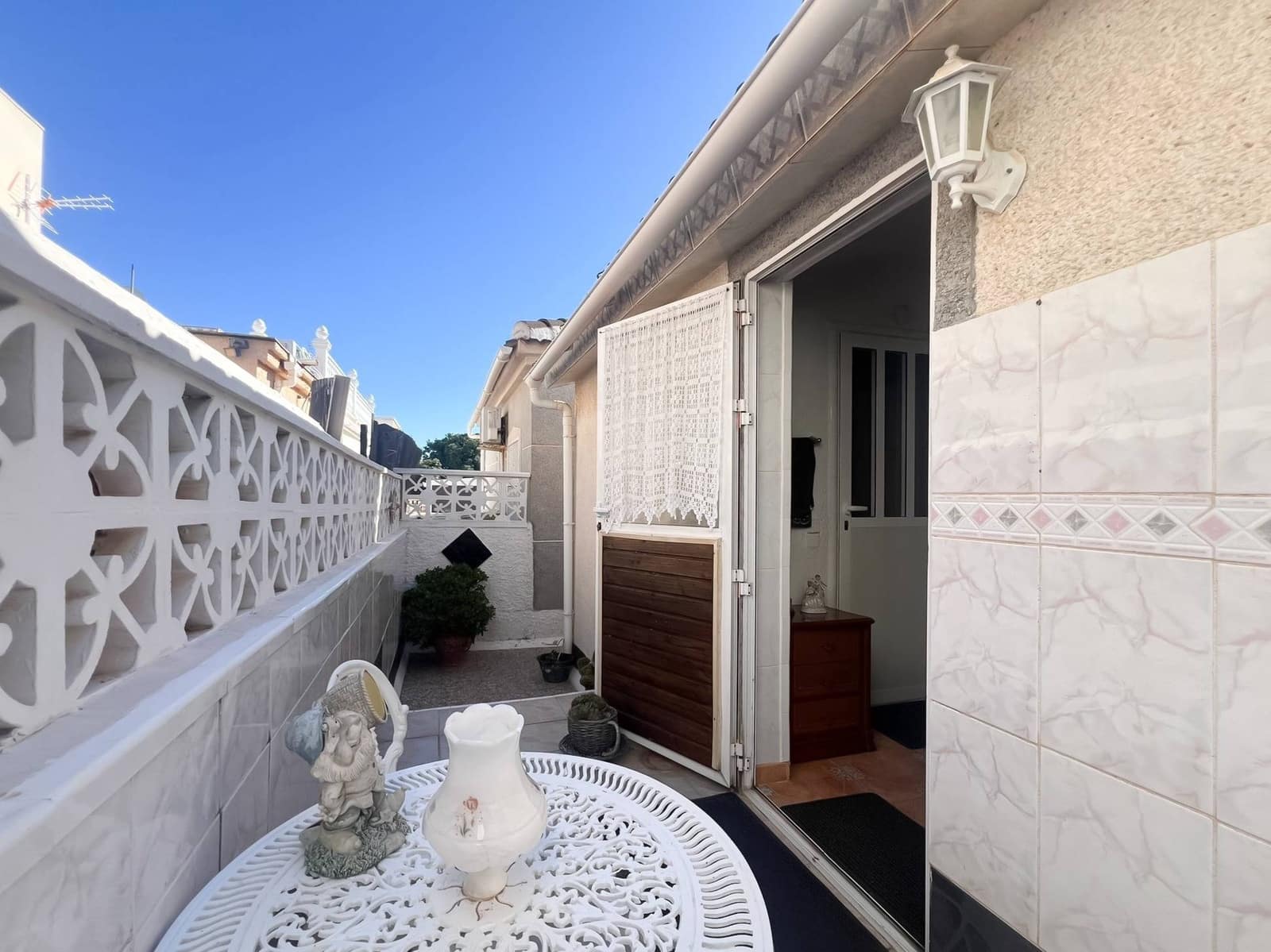 3 bedroom Bungalow for sale in Torrevieja - € 199,000 (Ref: 9839218)