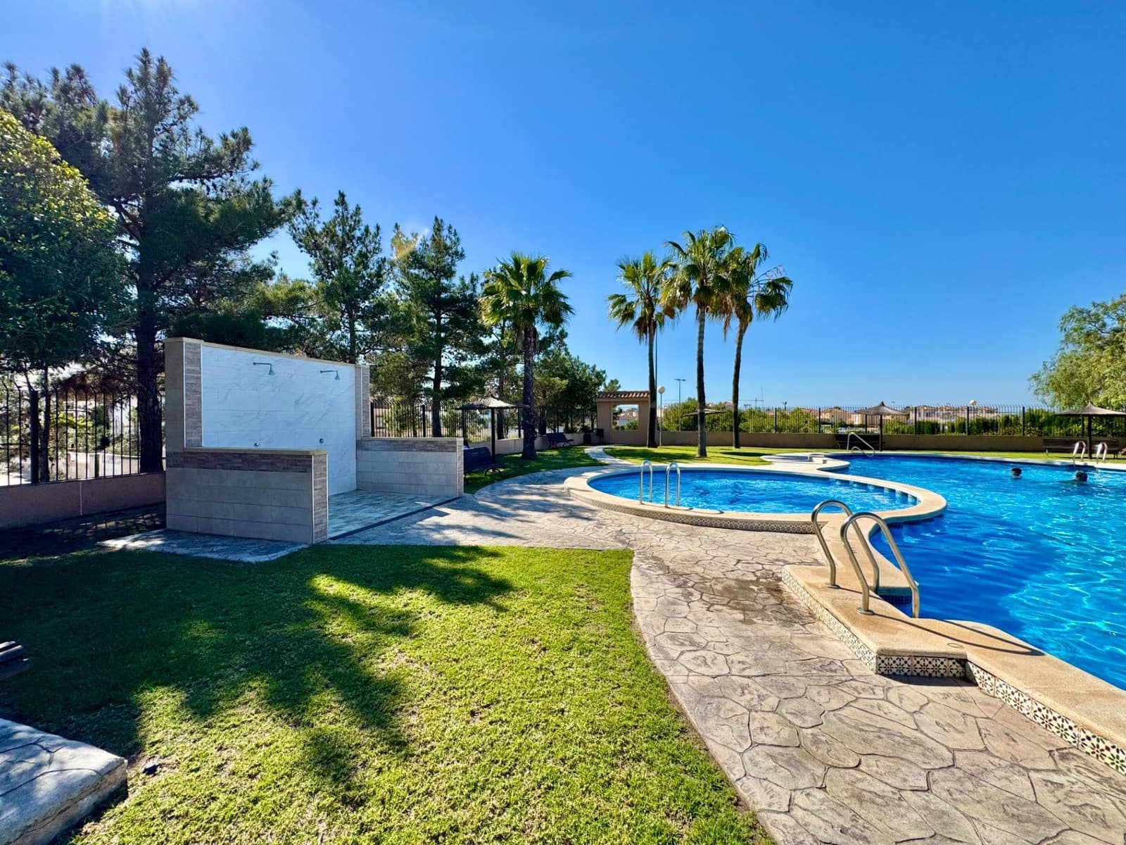 3 soveværelse Byhus til salg i Los Altos med swimmingpool - € 240.000 (Ref: 9868555)