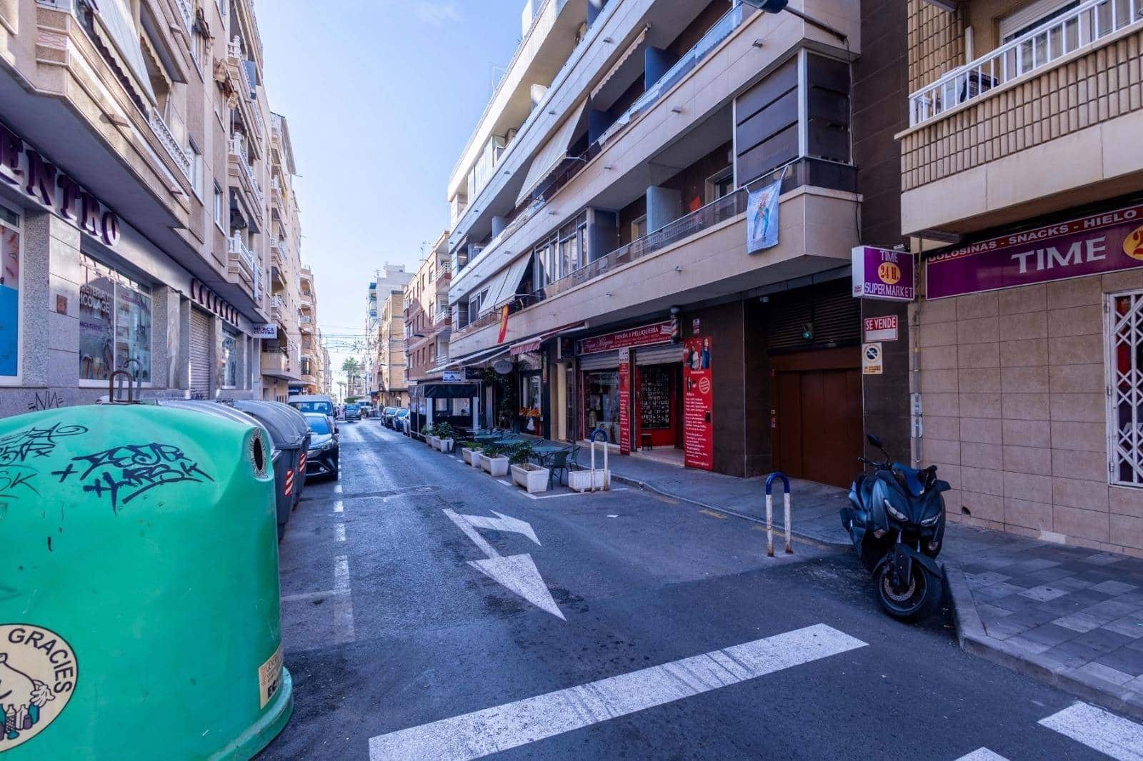3 soveværelse Lejlighed til salg i Torrevieja - € 220.000 (Ref: 9873460)
