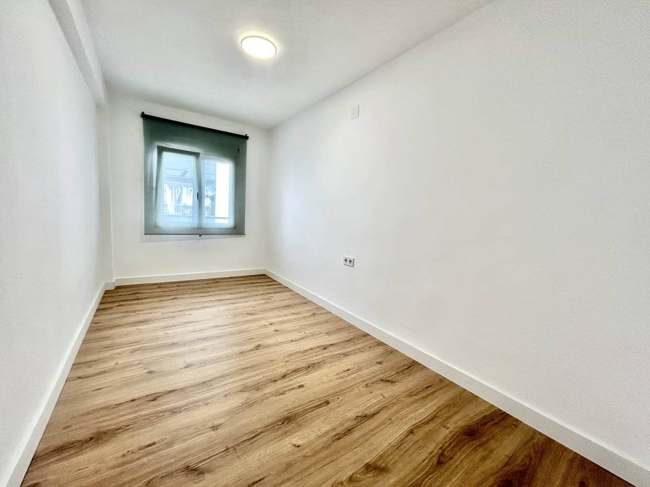 3 soverom Leilighet til salgs i Torrevieja - € 130 000 (Ref: 9873461)