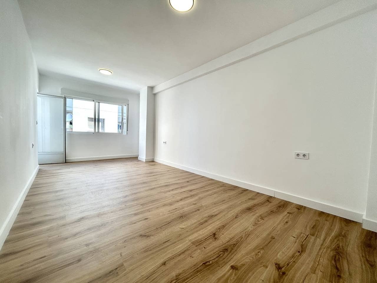 3 soverom Leilighet til salgs i Torrevieja - € 130 000 (Ref: 9873461)
