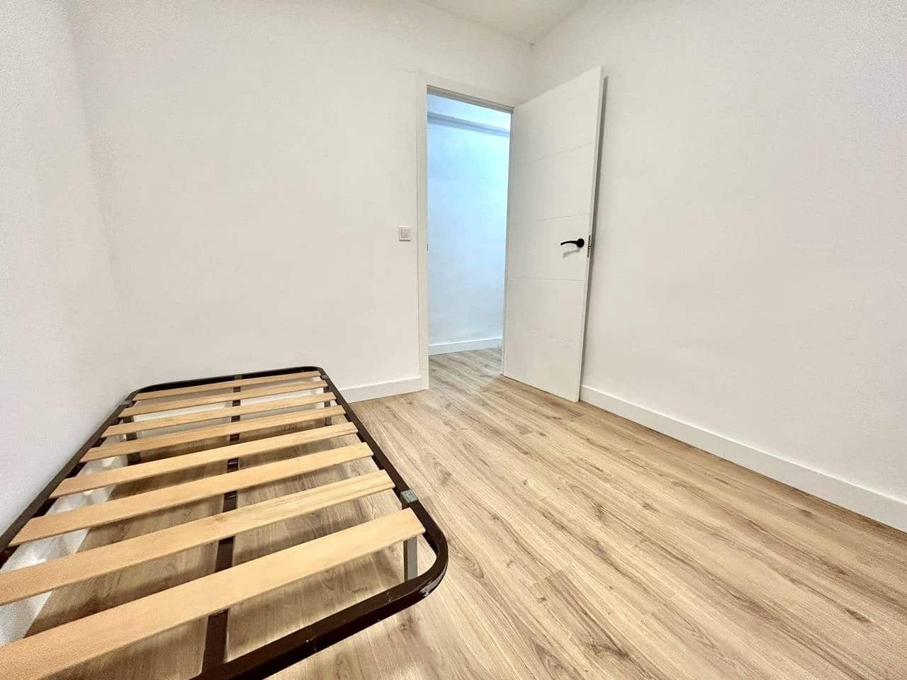 3 soverom Leilighet til salgs i Torrevieja - € 130 000 (Ref: 9873461)