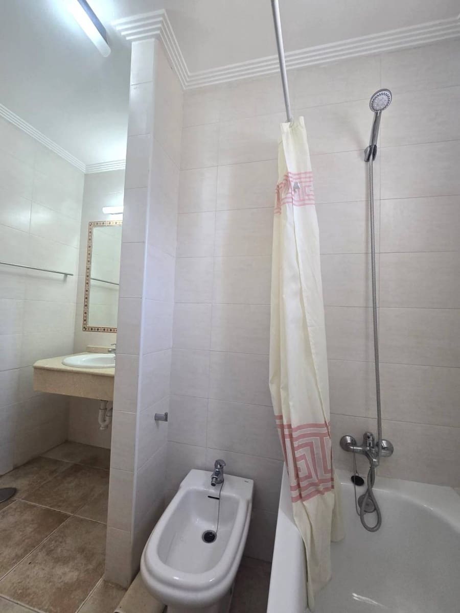 3 soverom Penthouse til salgs i La Veleta med svømmebasseng - € 295 000 (Ref: 9873463)