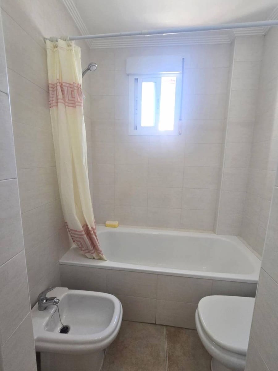 3 soverom Penthouse til salgs i La Veleta med svømmebasseng - € 295 000 (Ref: 9873463)