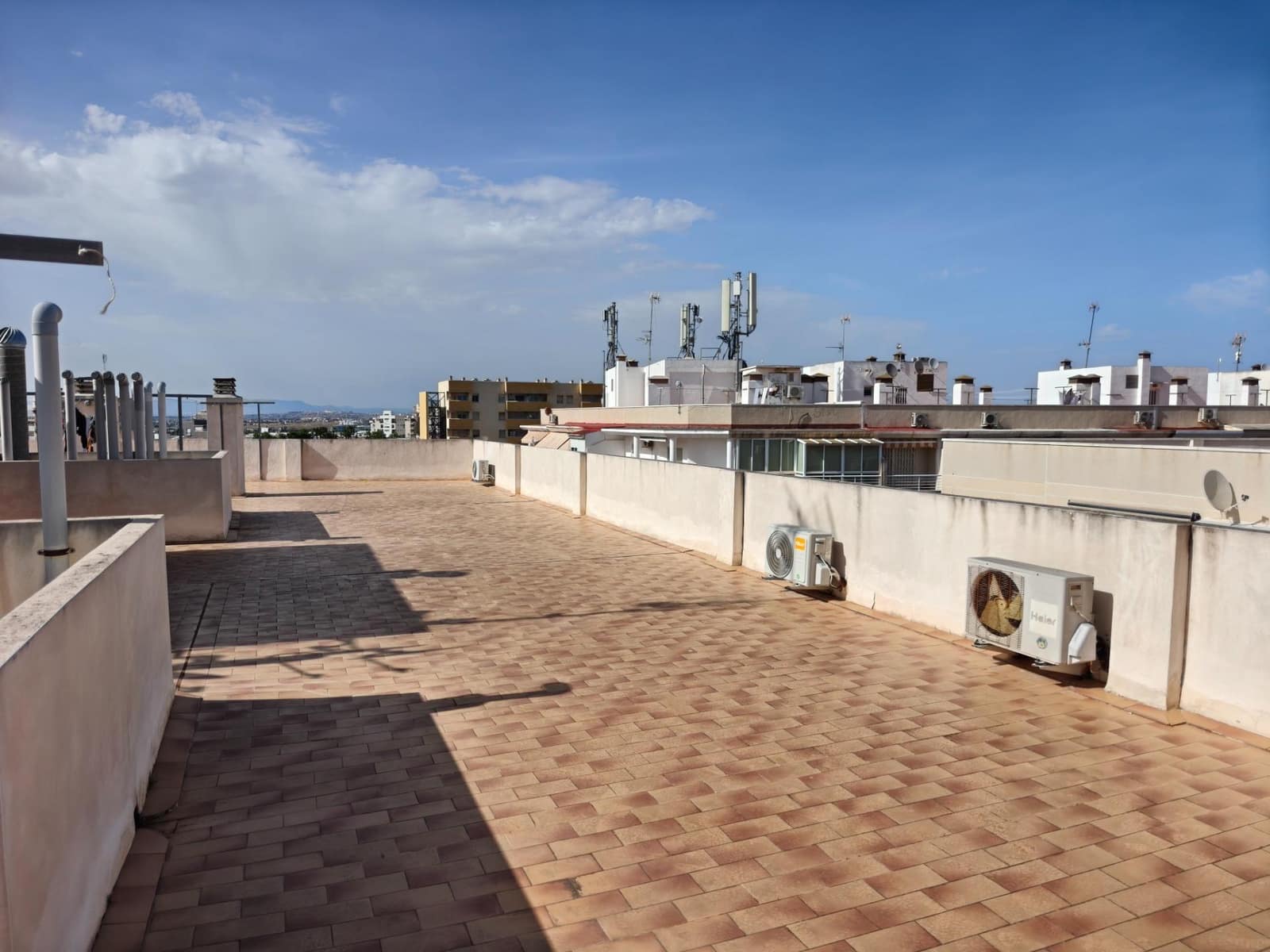 2 soveværelse Lejlighed til salg i Torrevieja med garage - € 165.000 (Ref: 9899145)