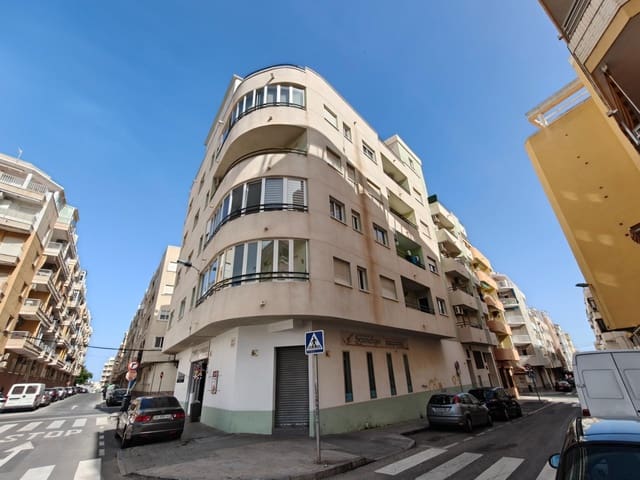 2 soveværelse Lejlighed til salg i Playa del Cura, Torrevieja med garage - € 165.000 (Ref: 9899145)