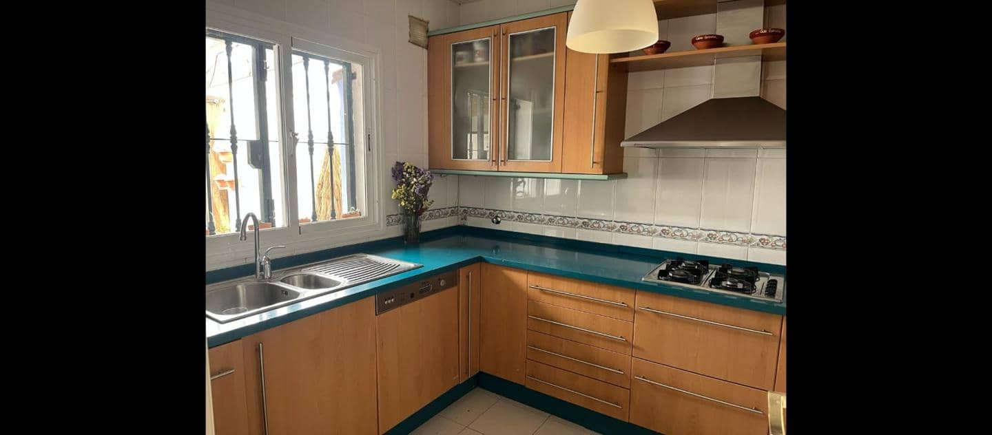 3 makuuhuone Huvila myytävänä paikassa Marbella mukana 
autotalli - 515 000 € (Ref: 9652493)