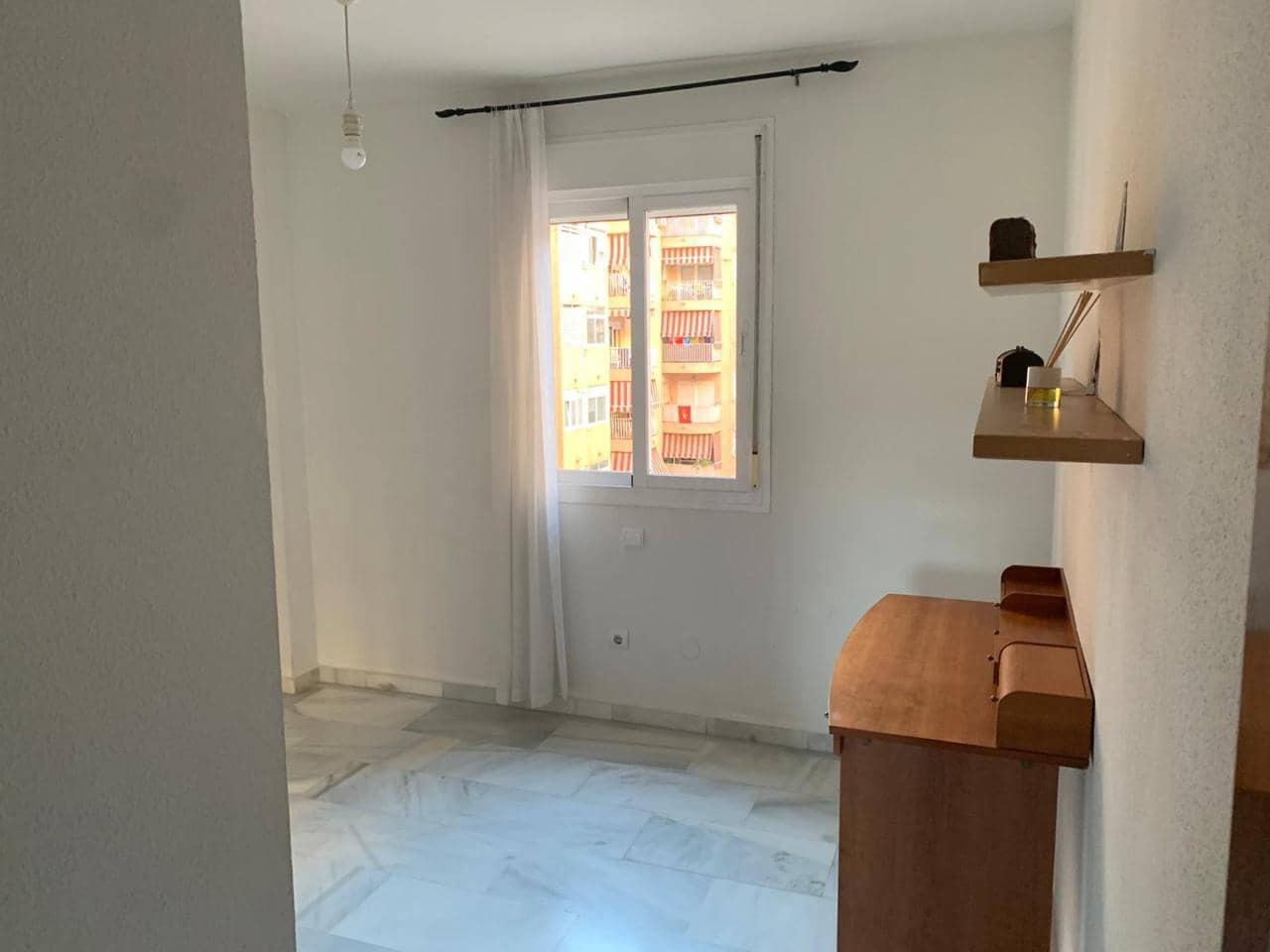 3 makuuhuone Asunto myytävänä paikassa Estepona mukana 
autotalli - 320 000 € (Ref: 9652495)