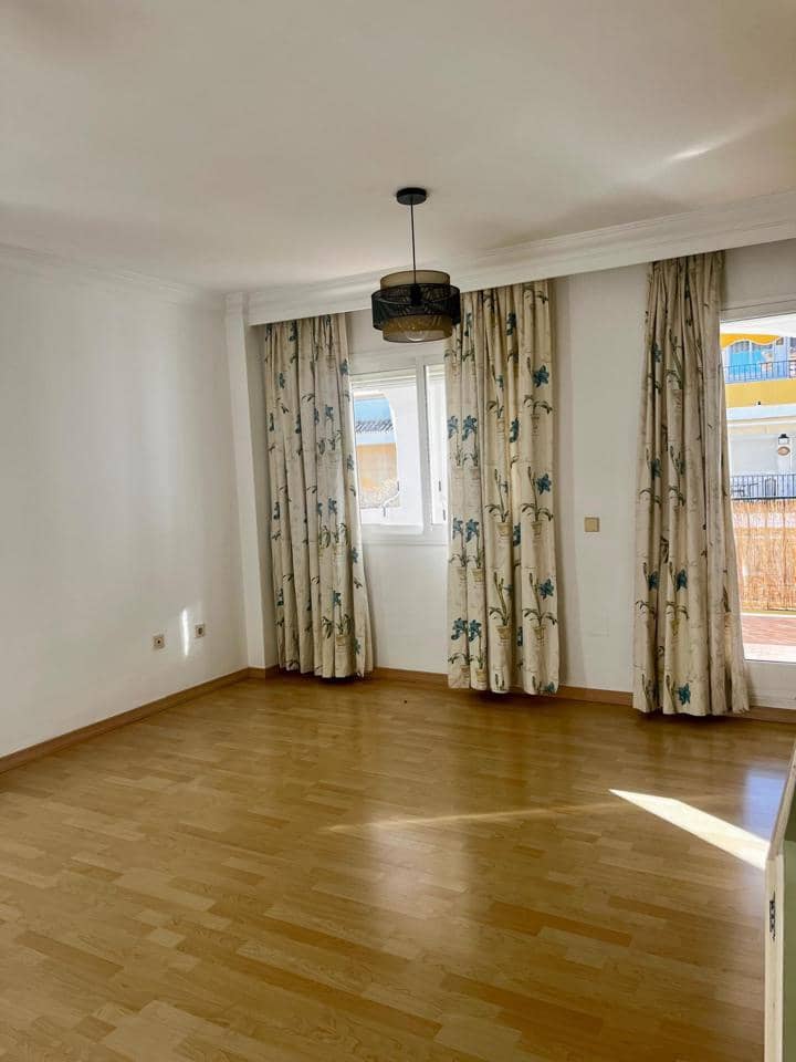 3 Zimmer Wohnung zu verkaufen in Marbella mit Garage - 635.000 € (Ref: 9653193)