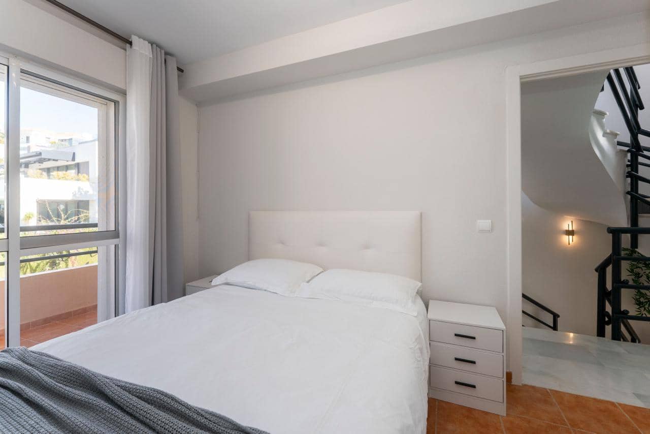 3 makuuhuone Huvila myytävänä paikassa Marbella mukana uima-altaan - 739 000 € (Ref: 9656712)