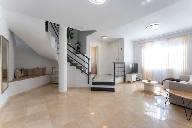 3 makuuhuone Huvila myytävänä paikassa Cabopino - Artola, Marbella mukana uima-altaan - 739 000 € (Ref: 9656712)