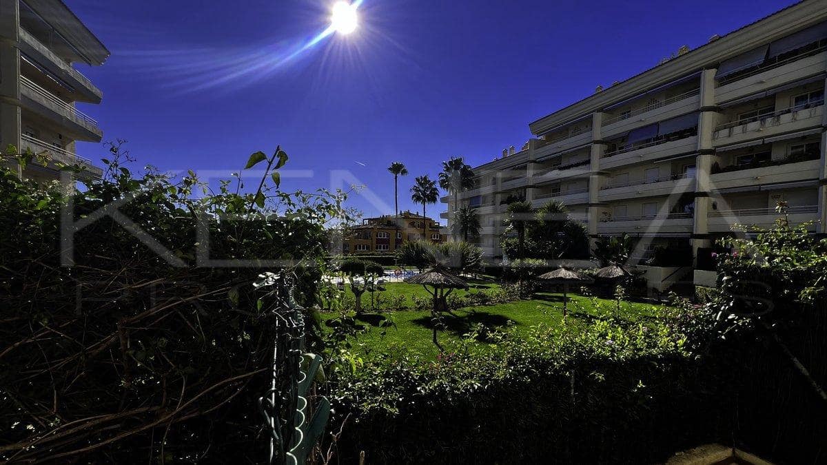 1 bedroom Flat for sale in Marbella with garage - € 420,000 (Ref: 9669723)