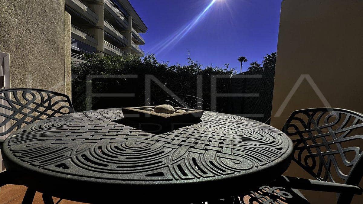 1 bedroom Flat for sale in Marbella with garage - € 420,000 (Ref: 9669723)