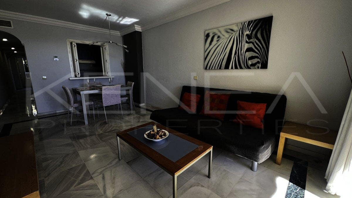 1 bedroom Flat for sale in Marbella with garage - € 420,000 (Ref: 9669723)