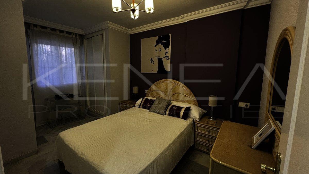 1 bedroom Flat for sale in Marbella with garage - € 420,000 (Ref: 9669723)