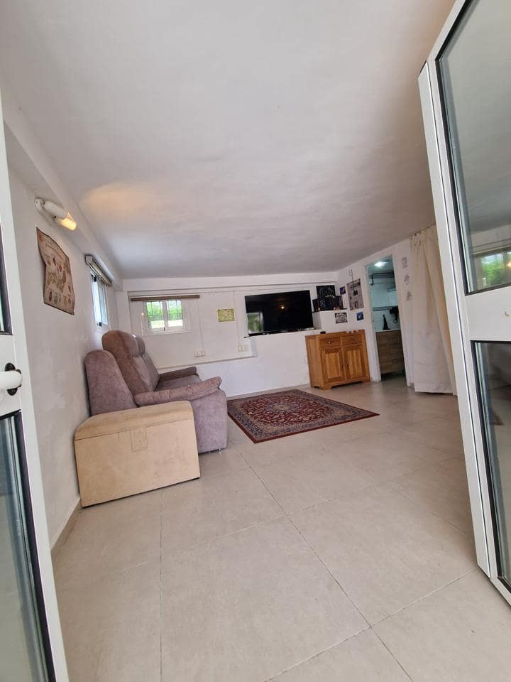 3 bedroom Villa for sale in Estepona with pool garage - € 360,000 (Ref: 9714086)