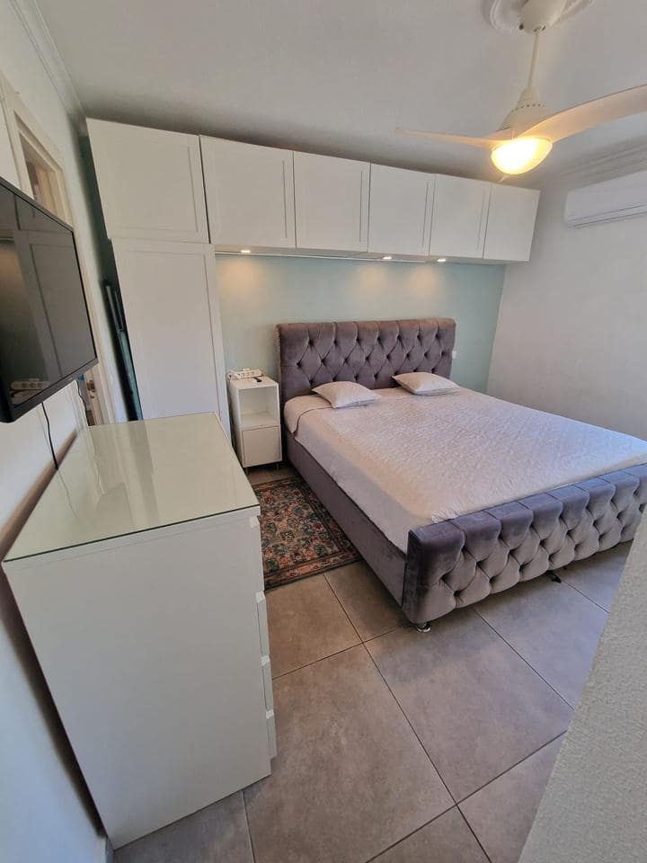 3 bedroom Villa for sale in Estepona with pool garage - € 360,000 (Ref: 9714086)