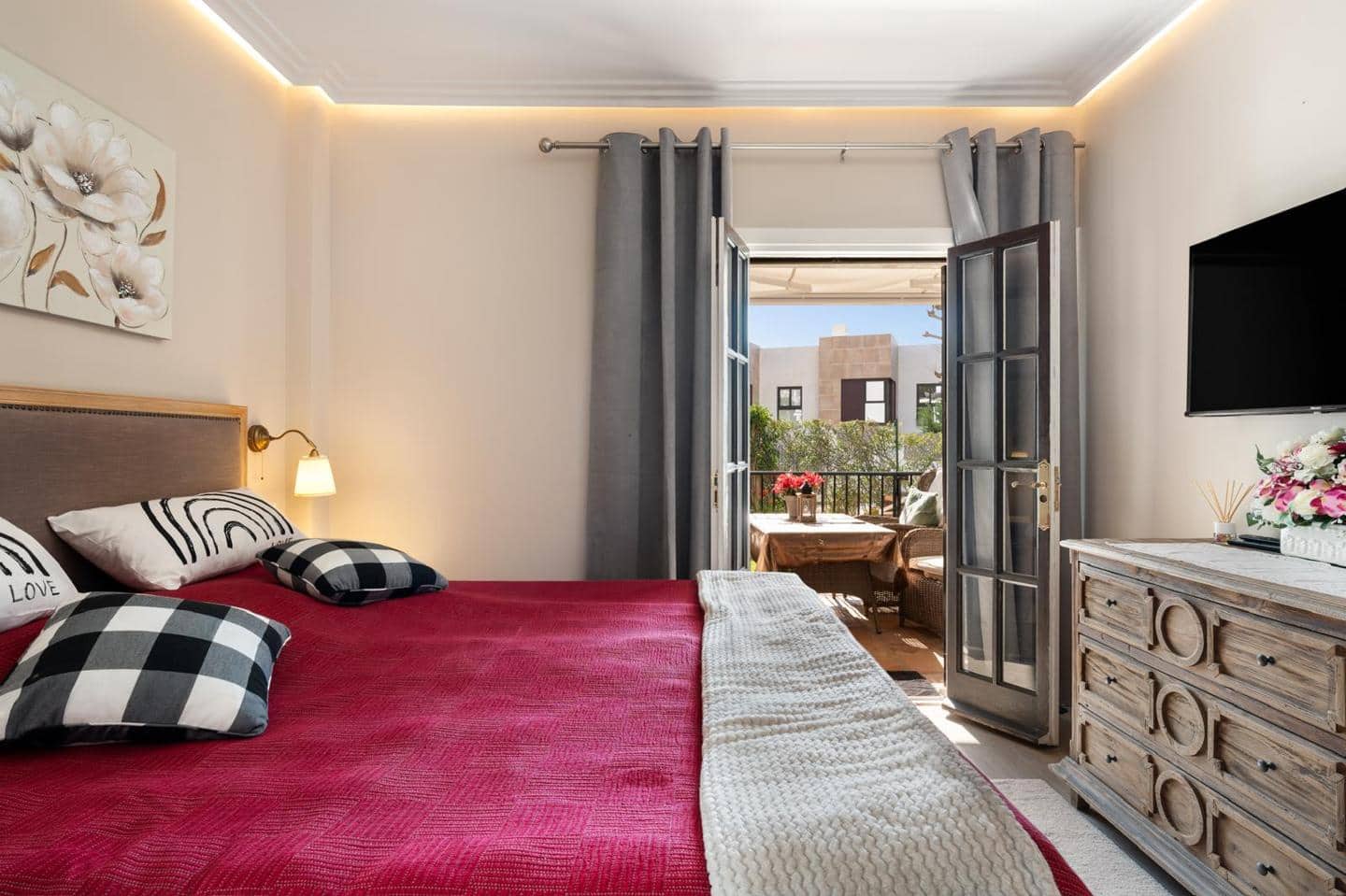 3 sypialnia Mieszkanie na sprzedaż w Marbella z basenem garażem - 535 000 € (Ref: 9714182)