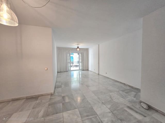 3 bedroom Flat for rent in Playa Bajadilla - Puertos, Marbella with garage - € 2,900 (Ref: 9716750)