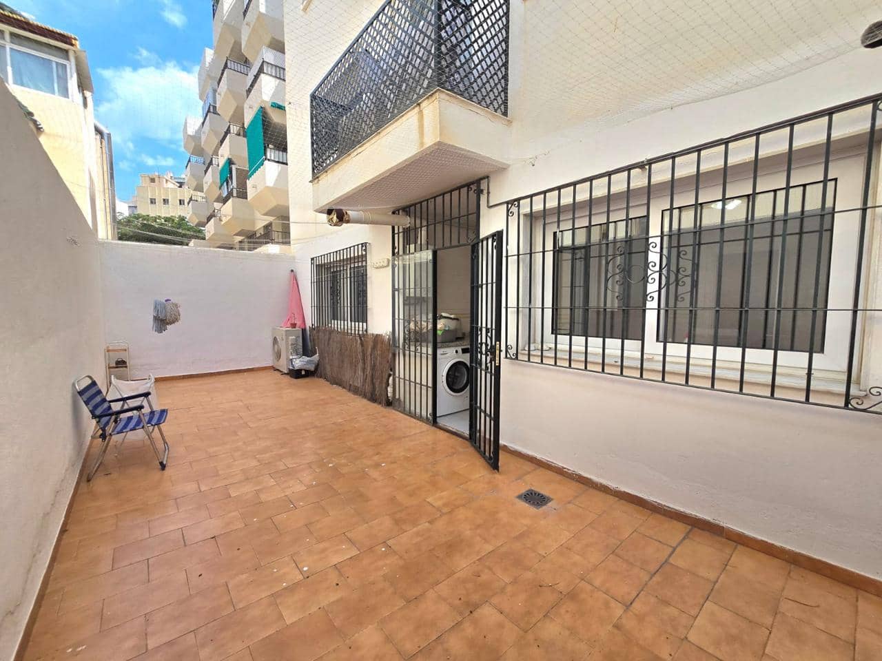 3 bedroom Flat for rent in Marbella with garage - € 2,900 (Ref: 9716750)