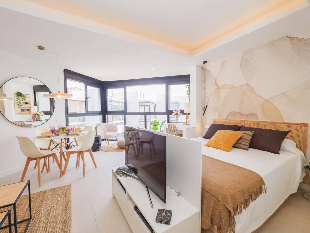 Lägenhet till salu i Marbella - 395 000 € (Ref: 9725126)