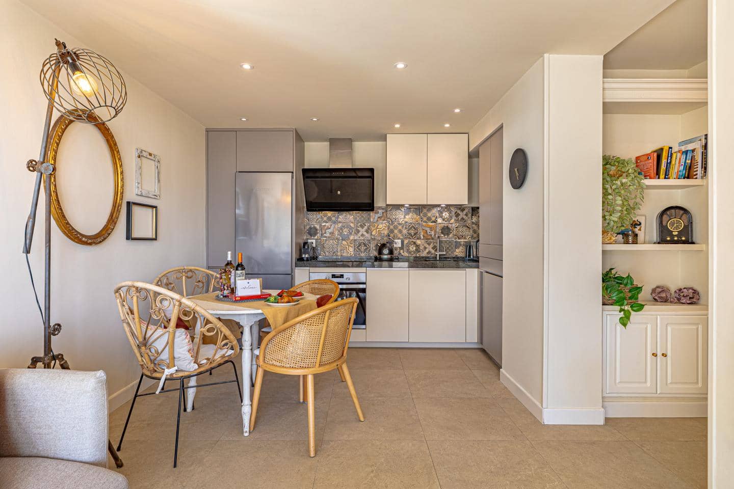 1 sovrum Lägenhet till salu i Marbella - 470 000 € (Ref: 9726216)