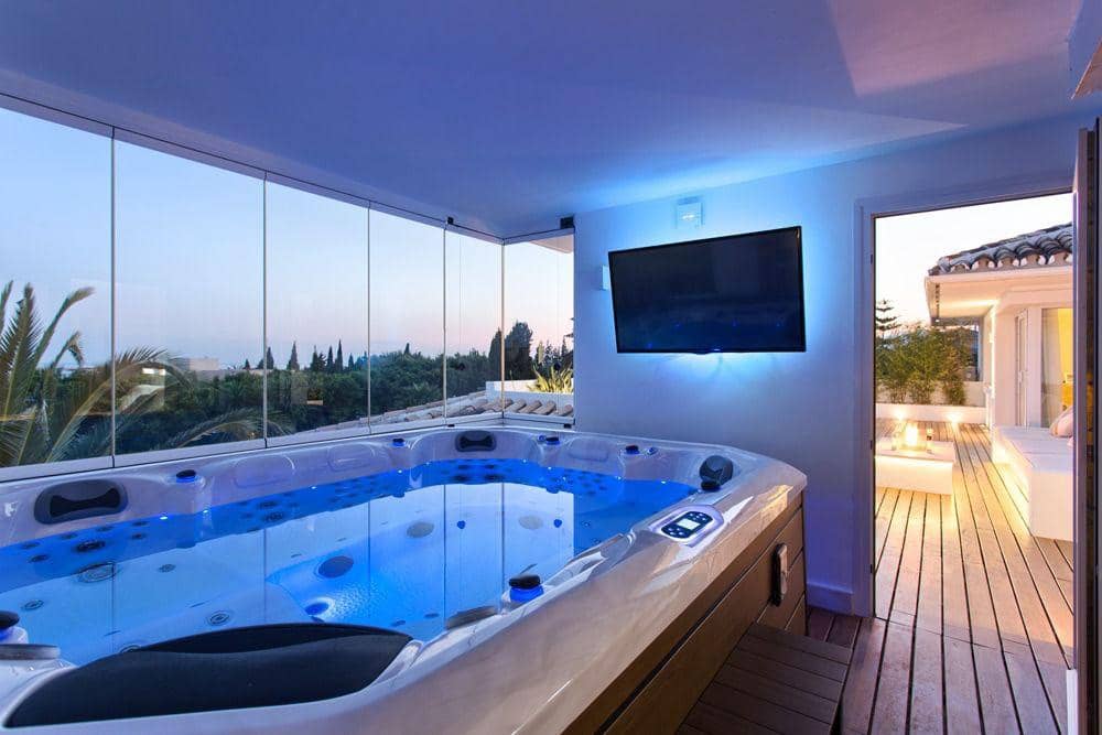 7 soveværelse Villa til leje i Marbella med swimmingpool garage - € 20.000 (Ref: 9752490)