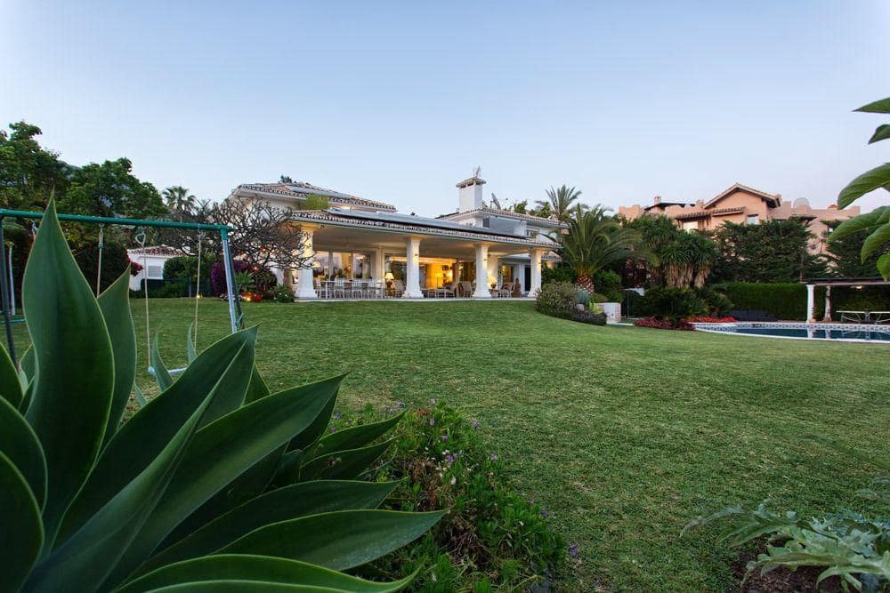 7 soveværelse Villa til leje i Marbella med swimmingpool garage - € 20.000 (Ref: 9752490)