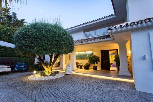 7 soveværelse Villa til leje i Sierra Blanca, Marbella med swimmingpool garage - € 20.000 (Ref: 9752490)