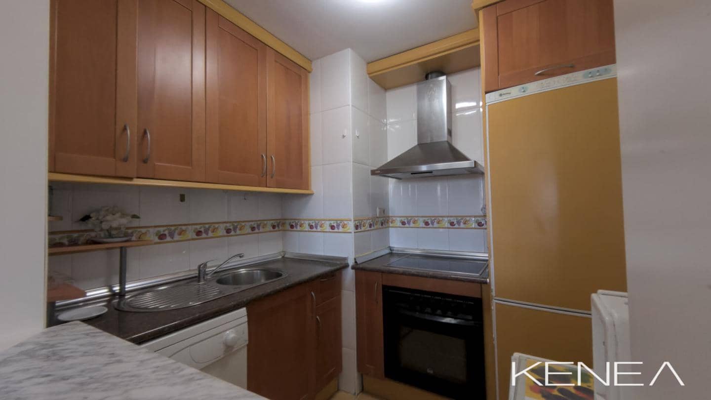 1 makuuhuone Asunto myytävänä paikassa Marbella mukana uima-altaan 
autotalli - 390 000 € (Ref: 9805429)