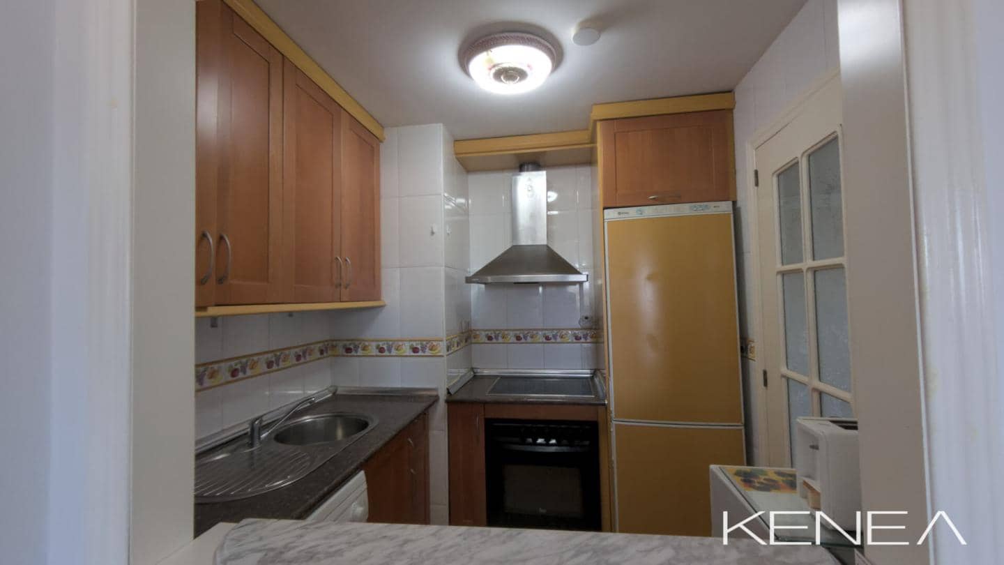 1 makuuhuone Asunto myytävänä paikassa Marbella mukana uima-altaan 
autotalli - 390 000 € (Ref: 9805429)