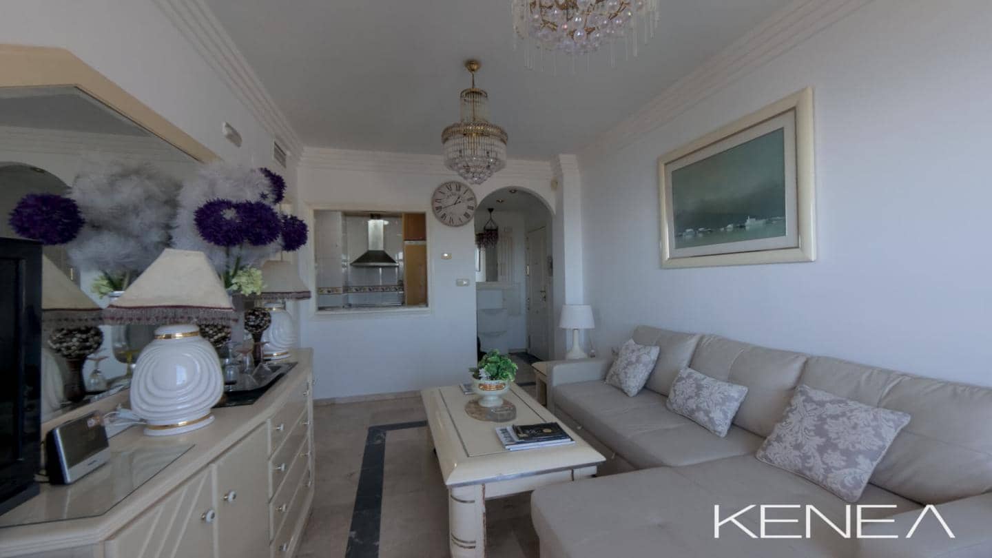 1 makuuhuone Asunto myytävänä paikassa Marbella mukana uima-altaan 
autotalli - 390 000 € (Ref: 9805429)