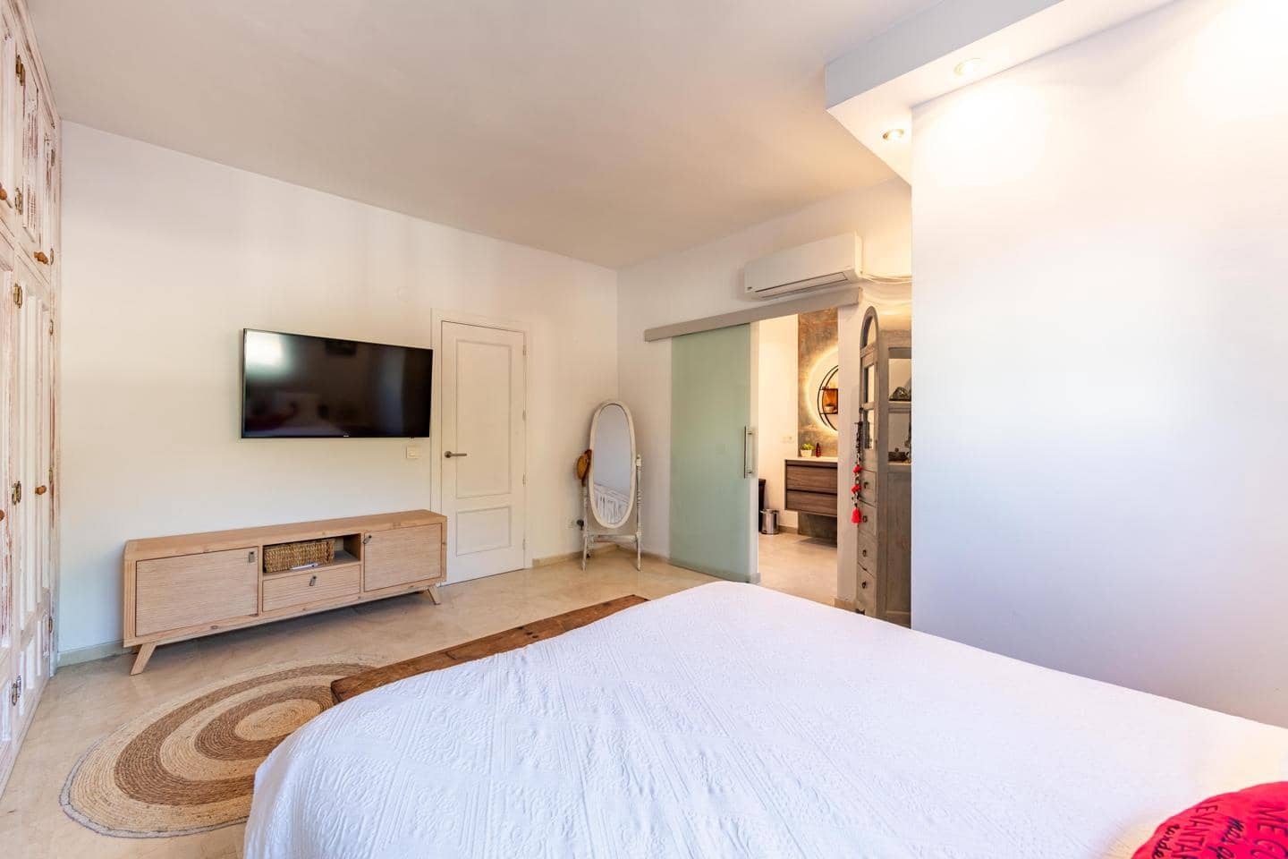 5 soverom Villa til salgs i San Pedro de Alcantara - € 785 000 (Ref: 9805573)