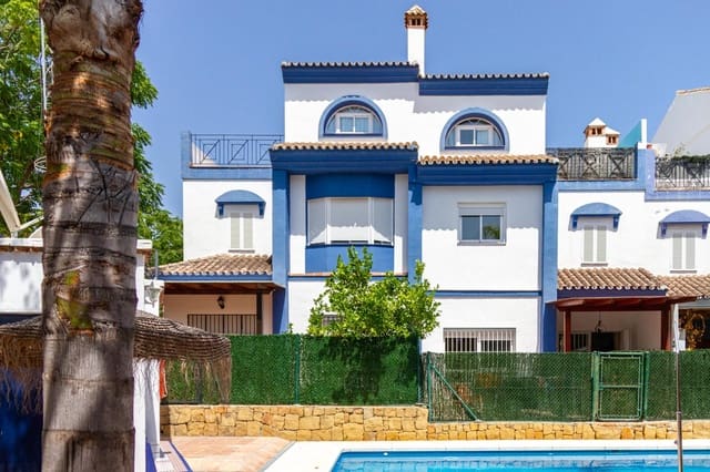 5 soverom Villa til salgs i San Pedro de Alcántara Pueblo, Marbella - € 785 000 (Ref: 9805573)