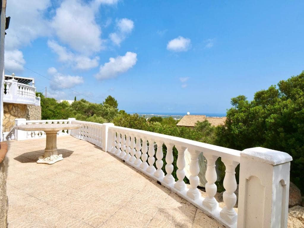 4 slaapkamer Villa te koop in Denia met zwembad garage - € 580.000 (Ref: 10156974)