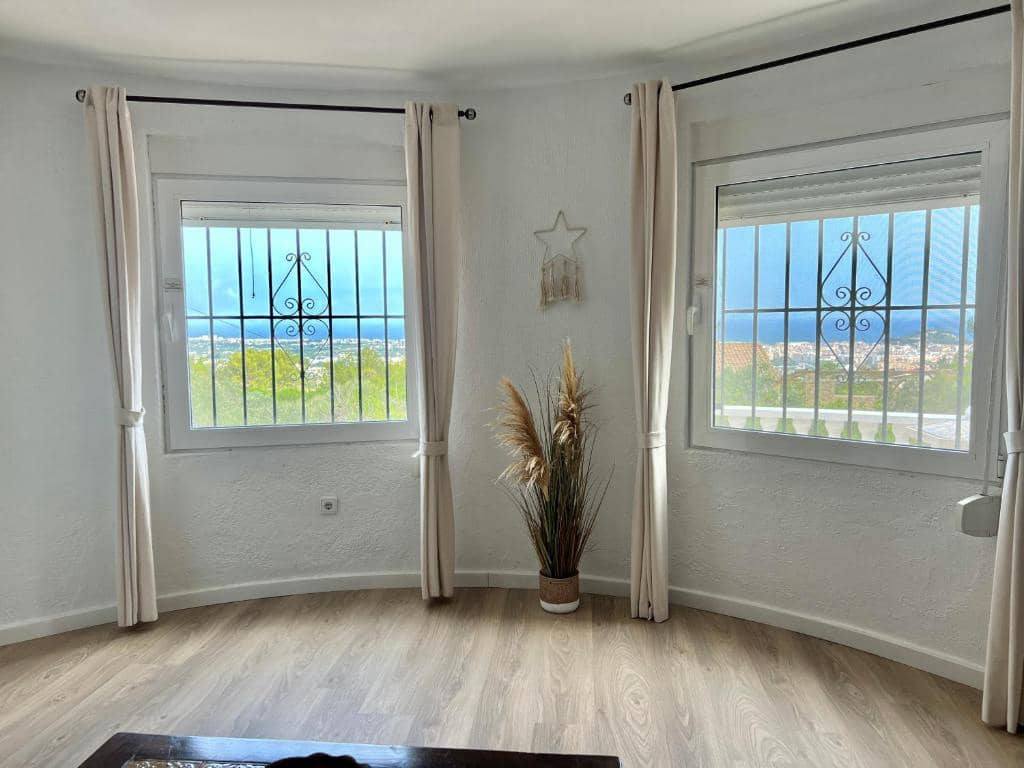 4 slaapkamer Villa te koop in Denia met zwembad garage - € 580.000 (Ref: 10156974)