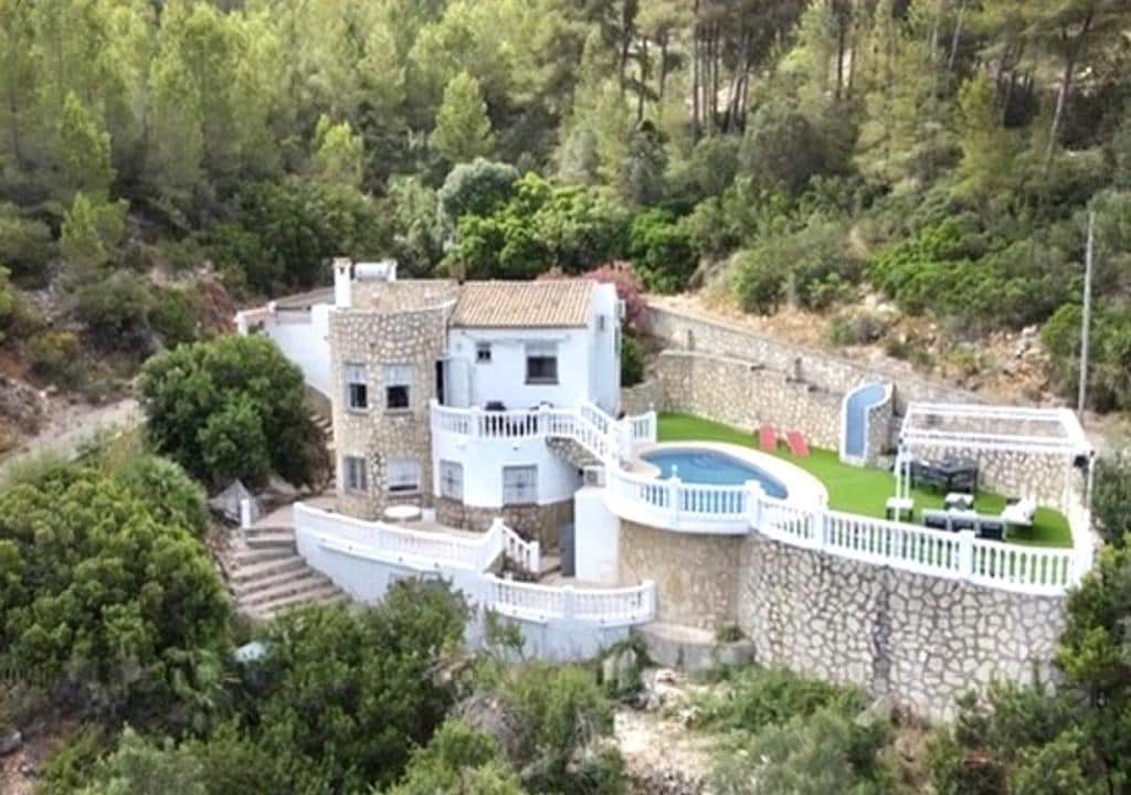 4 slaapkamer Villa te koop in Denia met zwembad garage - € 580.000 (Ref: 10156974)