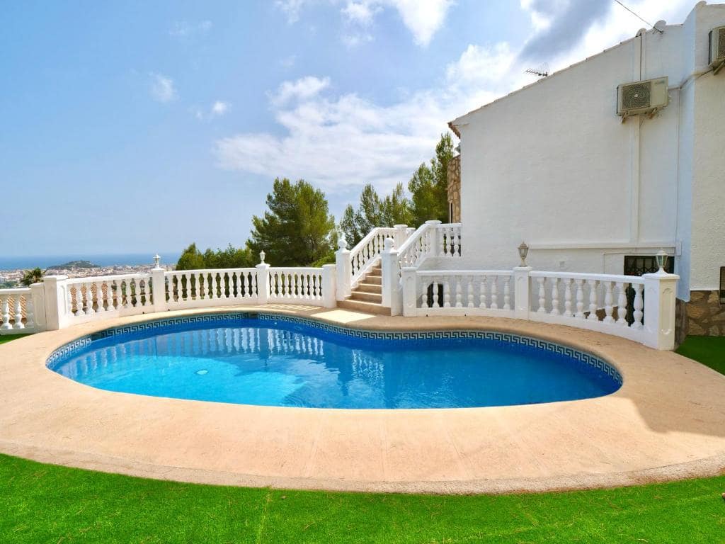 4 slaapkamer Villa te koop in Denia met zwembad garage - € 580.000 (Ref: 10156974)