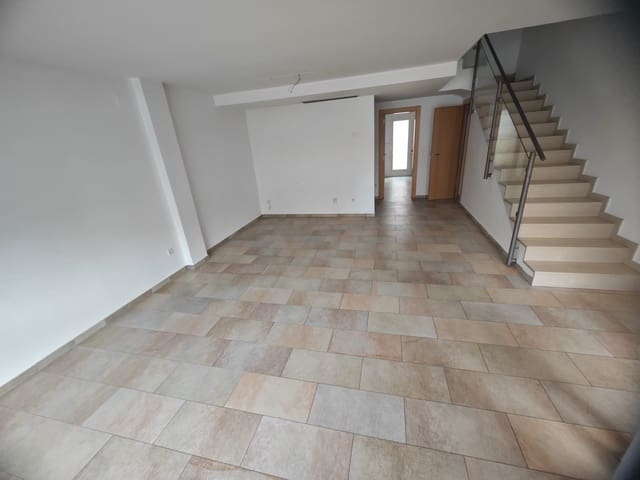 4 chambre Villa/Maison Mitoyenne à vendre à Real de Gandía avec garage - 268 000 € (Ref: 10156981)