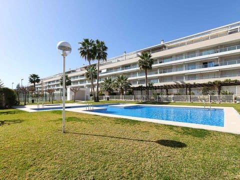Appartement de 2 chambres à louer à Centro Urbano, Dénia avec piscine garage - 950 € (Ref: 10156988)