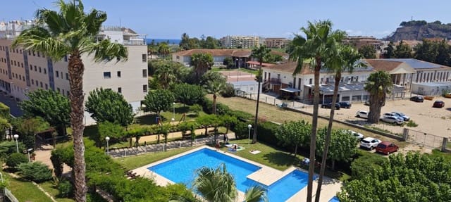 Appartement de 2 chambres à louer à Centro Urbano, Dénia avec piscine garage - 950 € (Ref: 10156988)