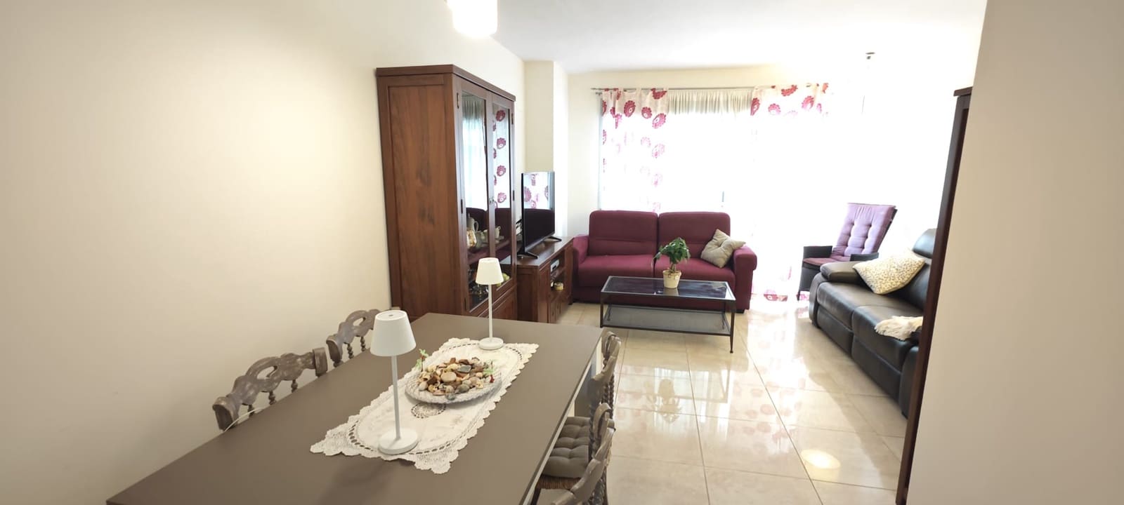 2 soverom Leilighet til leie i Denia med svømmebasseng garasje - € 950 (Ref: 10156988)