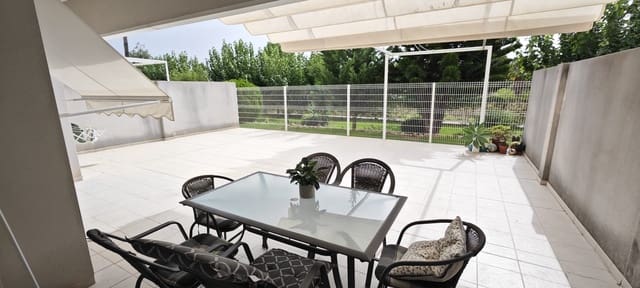 Appartement de 2 chambres à louer à Centro Urbano, Dénia avec piscine garage - 950 € (Ref: 10156988)