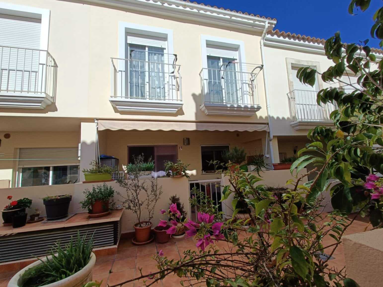 3 bedroom Terraced Villa for sale in Sagra with pool garage - € 225,000 (Ref: 10156993)