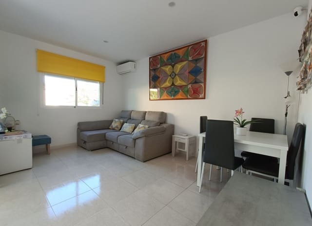 3 soveværelse Rækkehus til salg i Sagra med swimmingpool garage - € 225.000 (Ref: 10156993)
