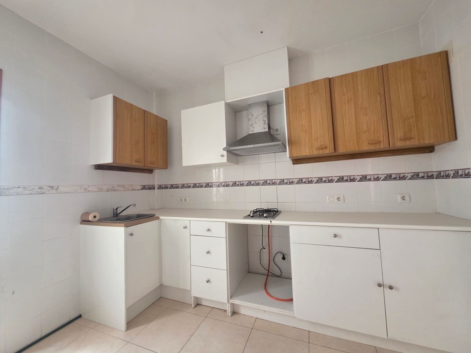5 bedroom Flat for sale in Ondara - € 199,000 (Ref: 10156994)