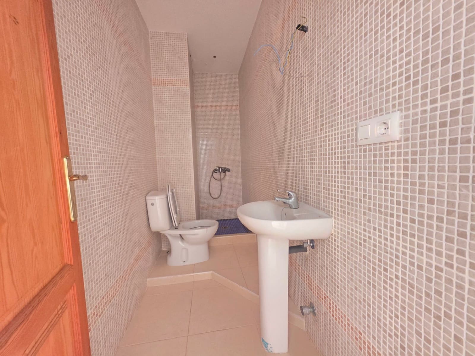 5 bedroom Flat for sale in Ondara - € 199,000 (Ref: 10156994)